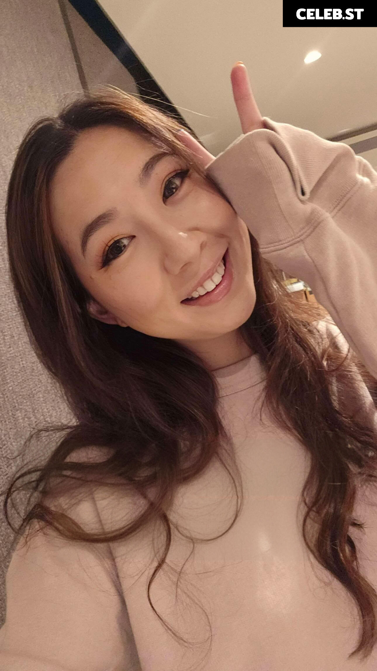 Fuslie (Leslie) Image 24237365
