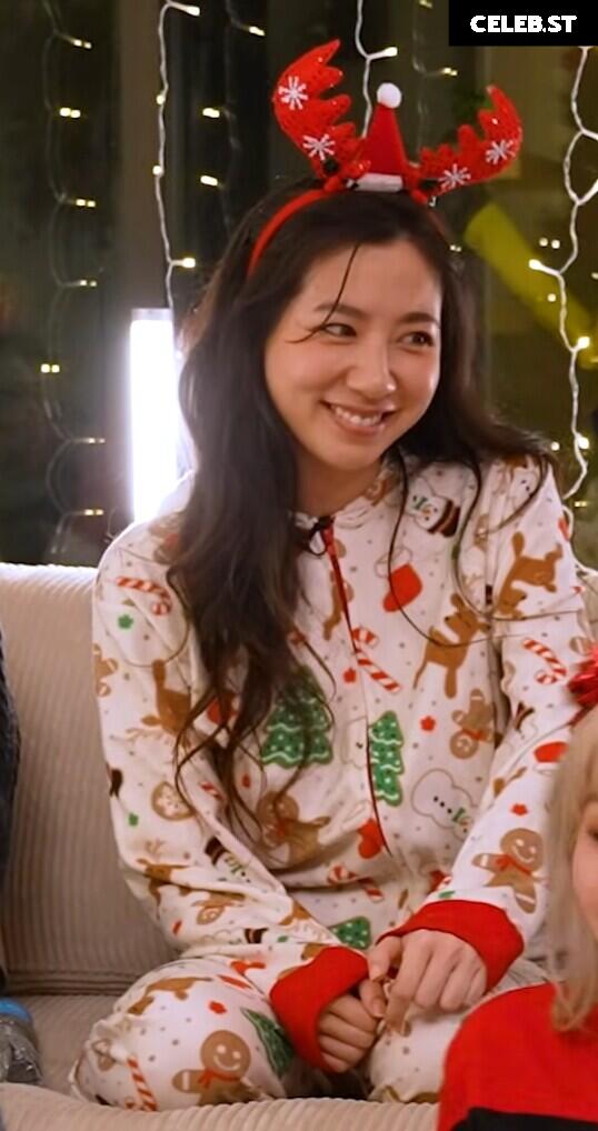 Fuslie (Leslie) Image 24237359