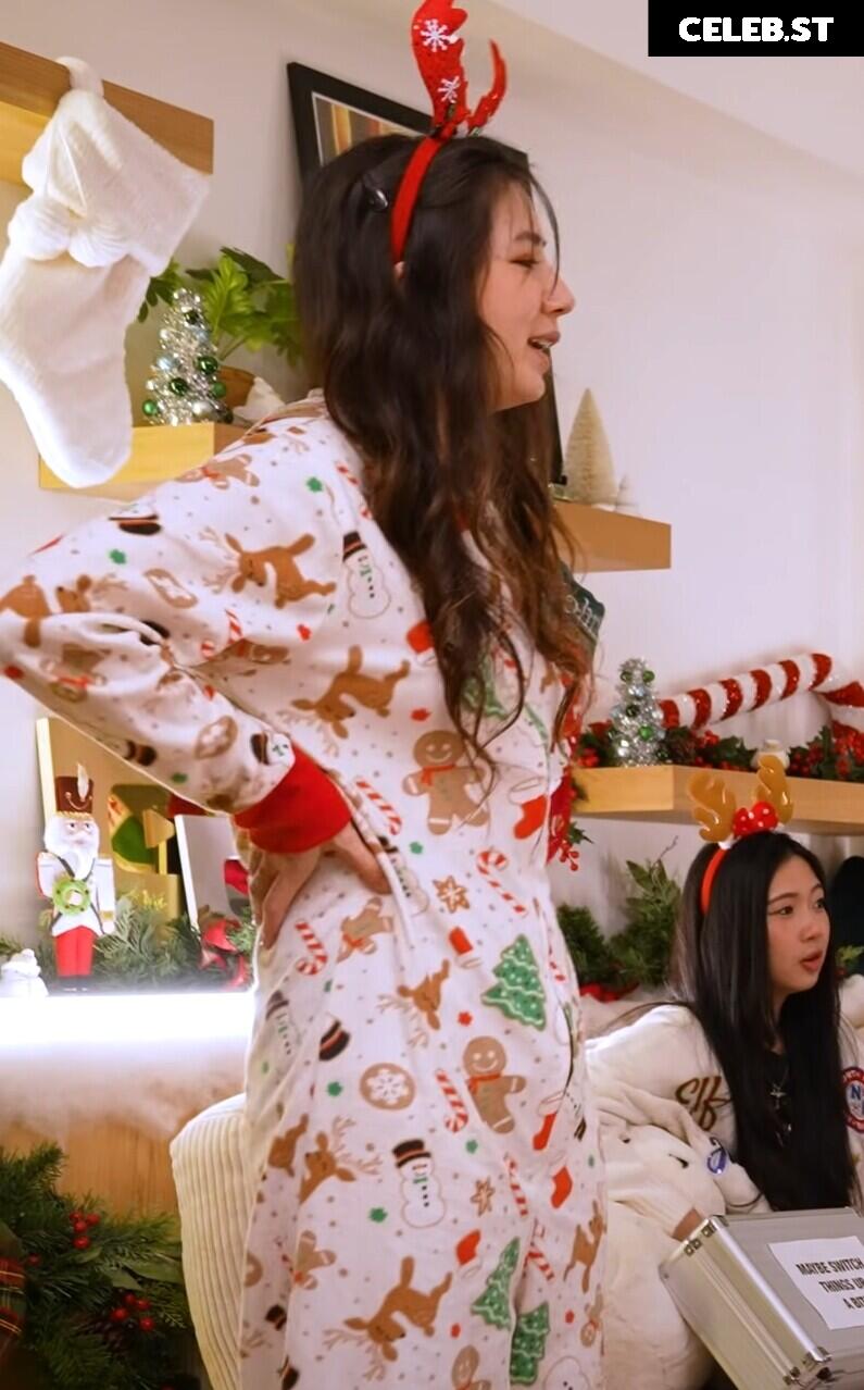 Fuslie (Leslie) Image 24237358