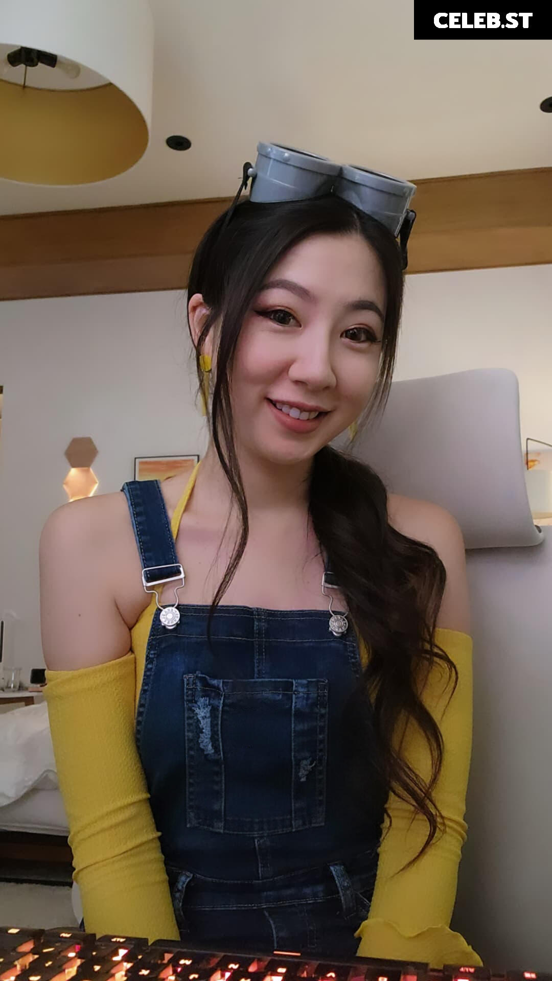 Fuslie (Leslie) Image 24237373