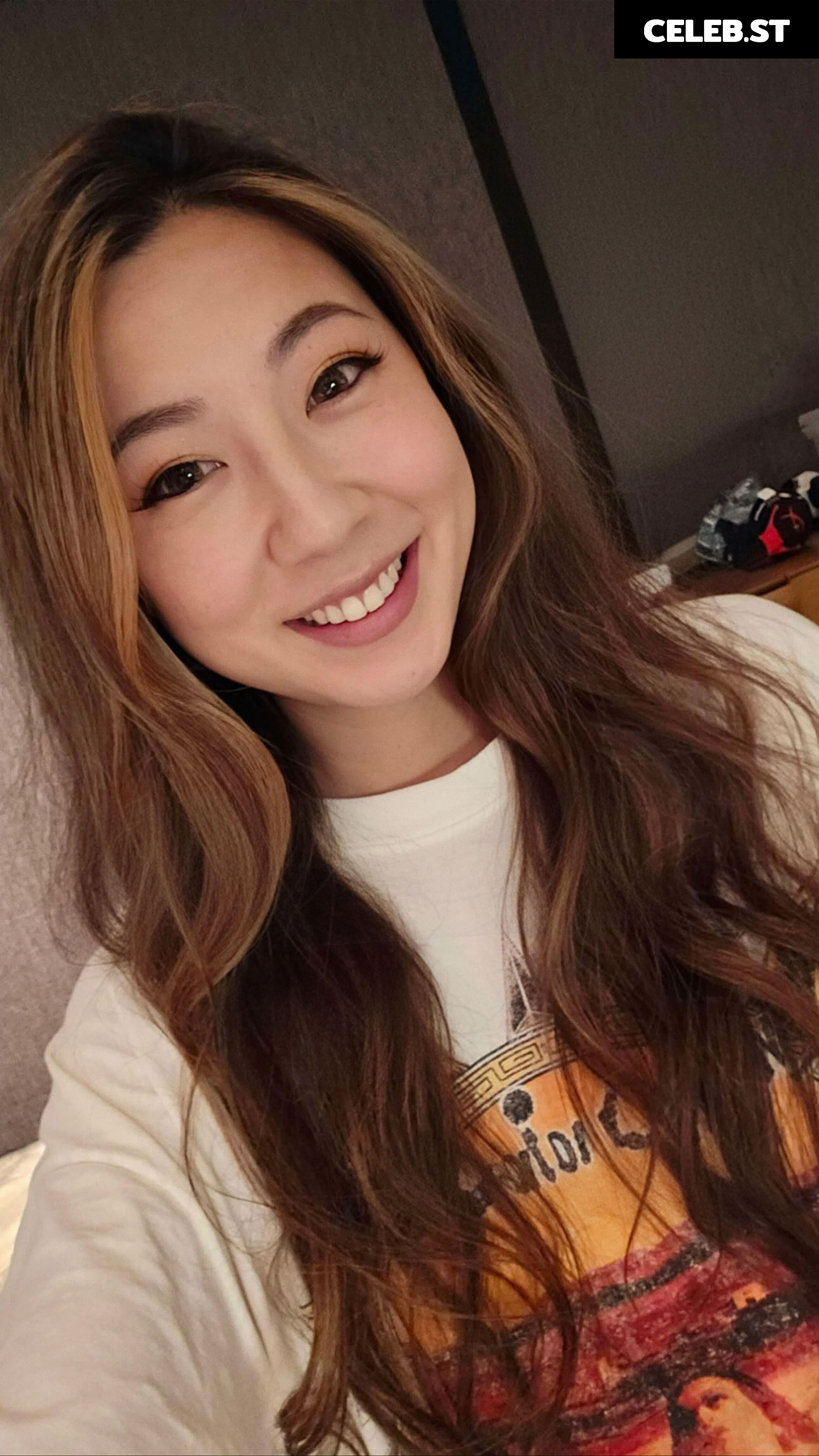 Fuslie (Leslie) Image 24237370