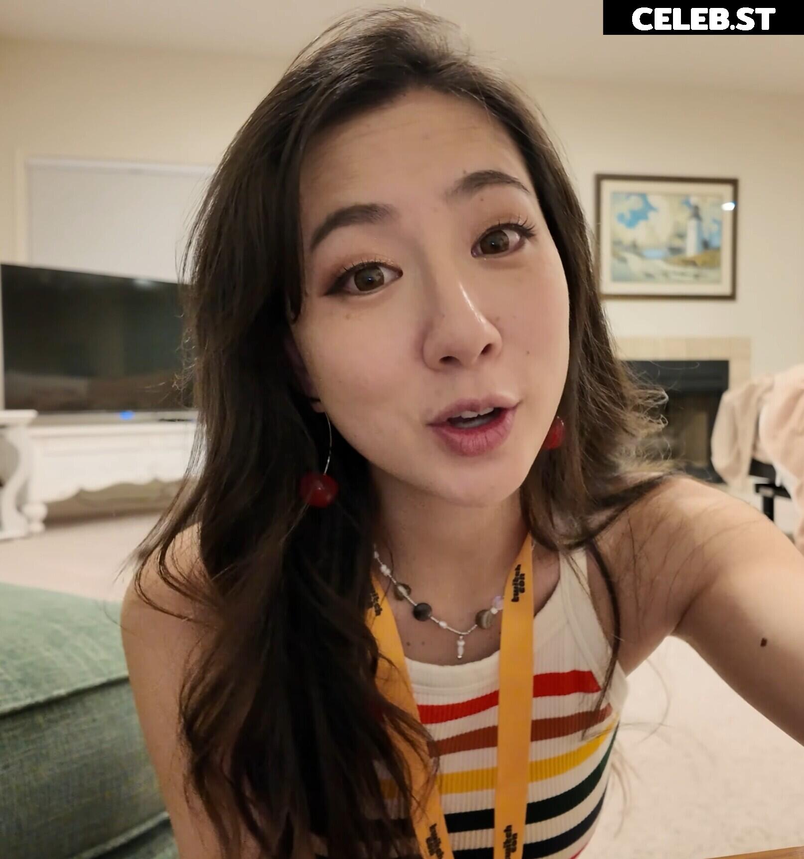 Fuslie (Leslie) Image 24237293