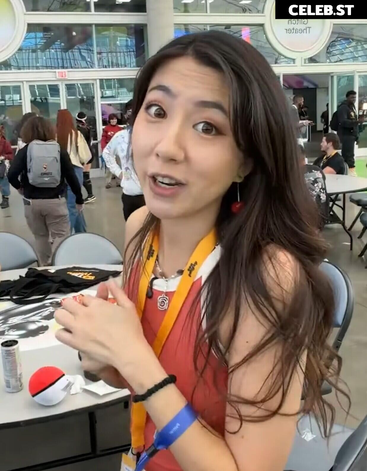 Fuslie (Leslie) Image 24237290