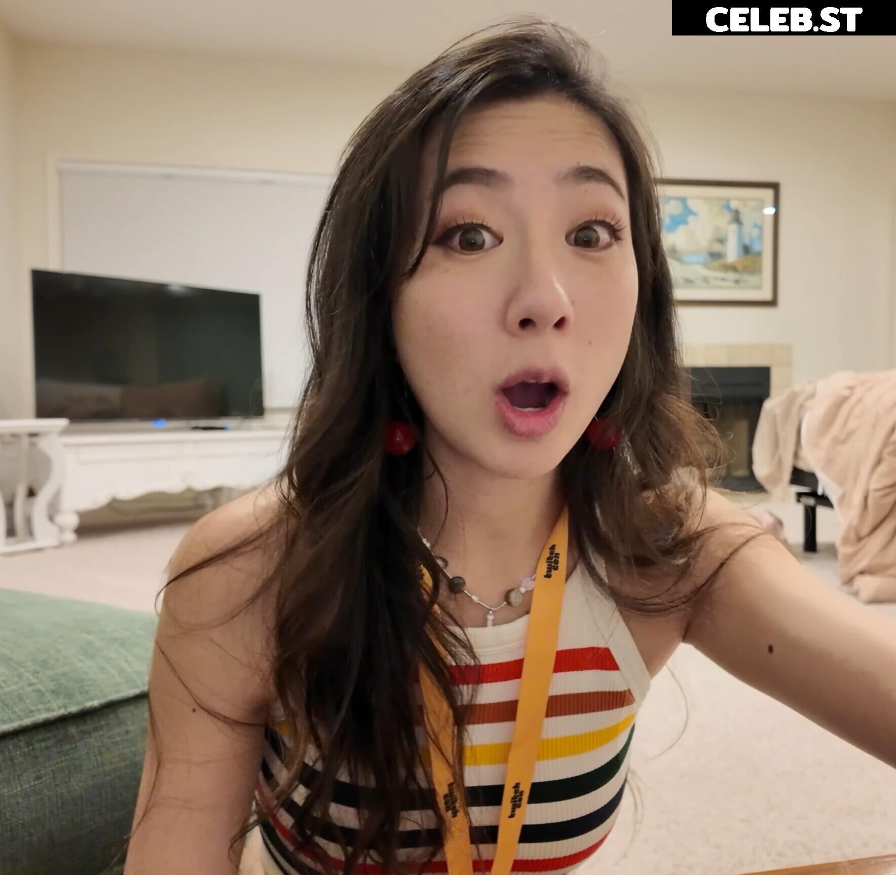 Fuslie (Leslie) Image 24237297
