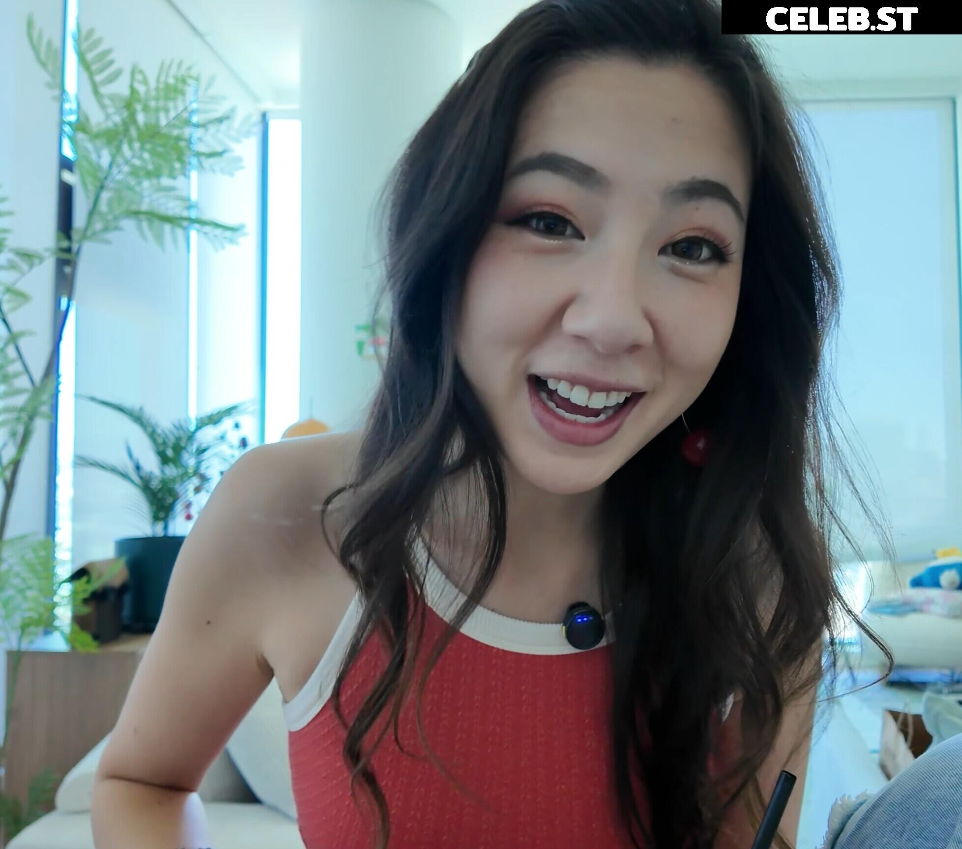 Fuslie (Leslie) Image 24237286
