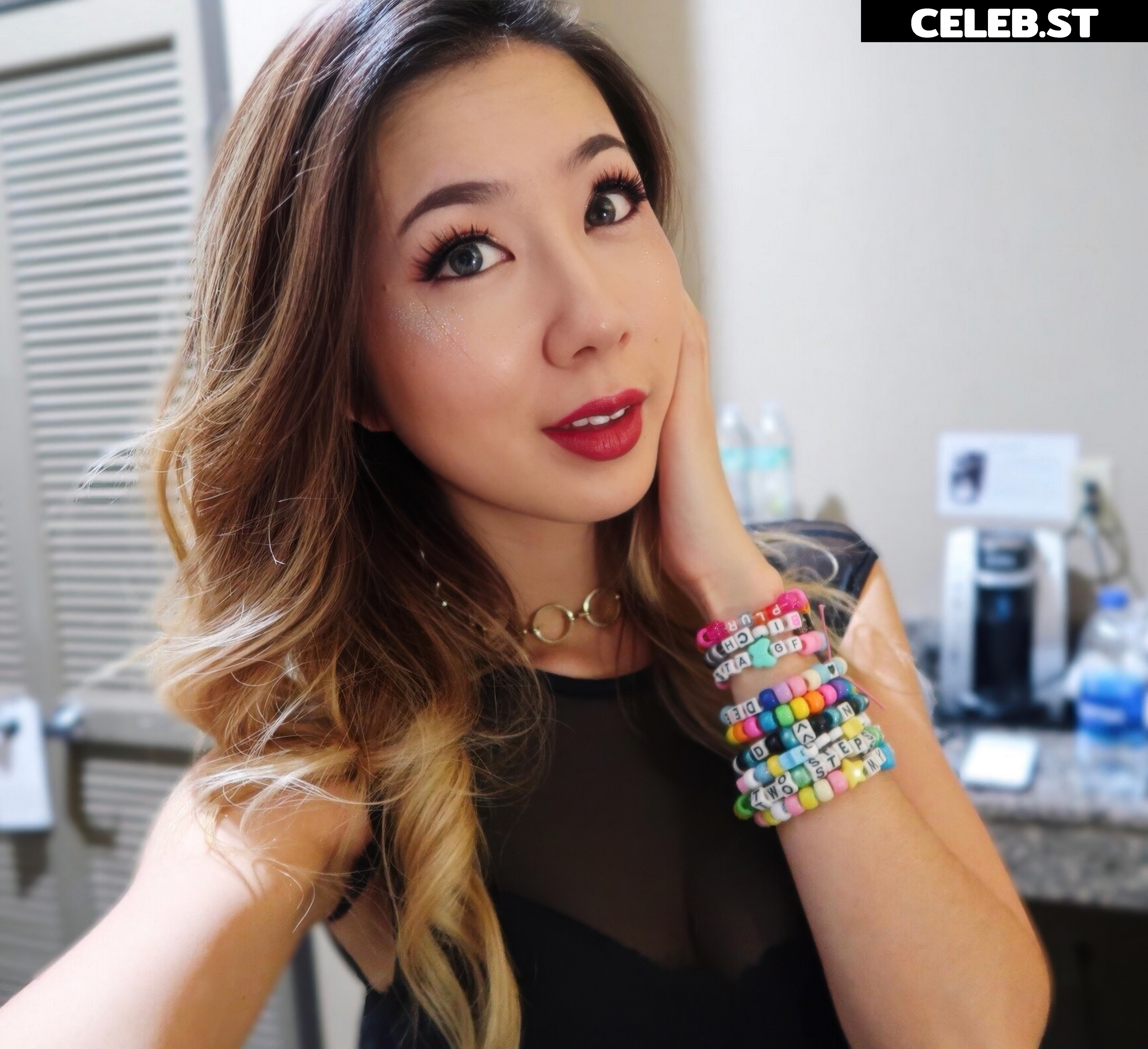 Fuslie (Leslie) Image 24237226