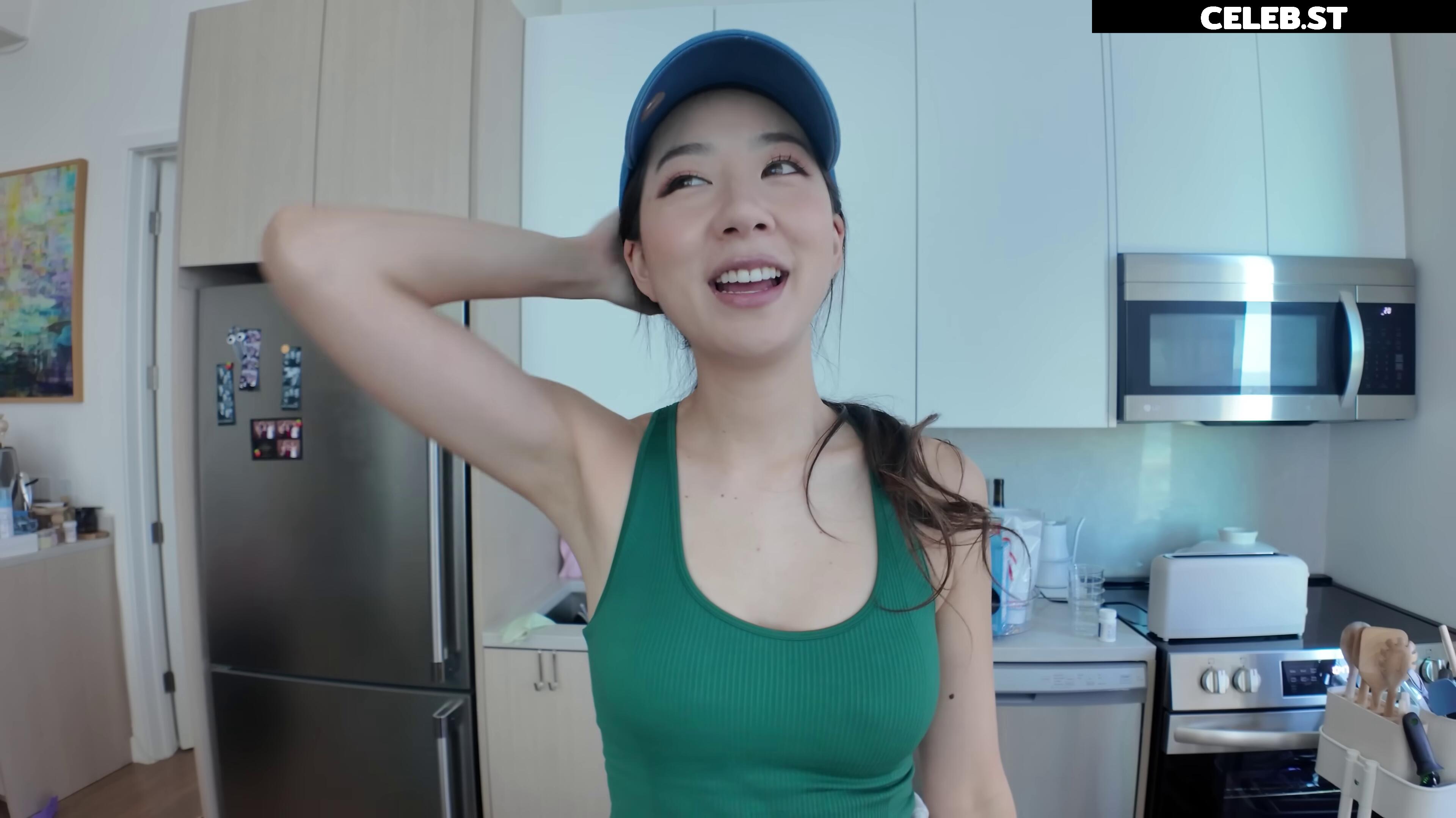 Fuslie (Leslie) Image 24237229