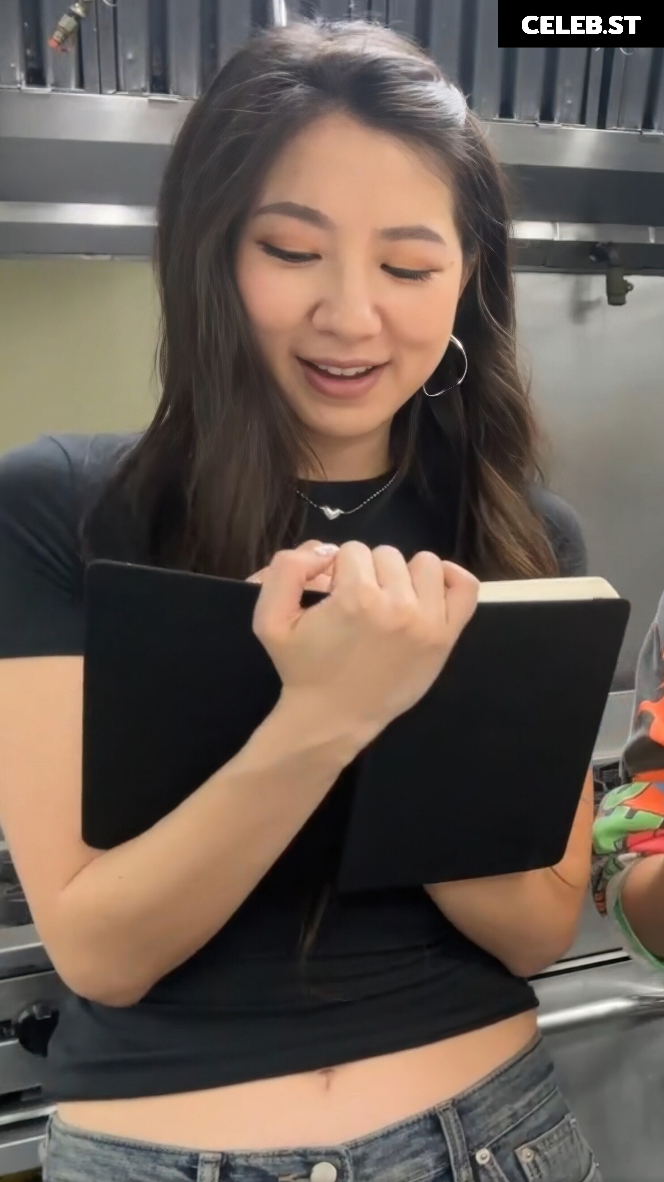 Fuslie (Leslie) Image 24237212