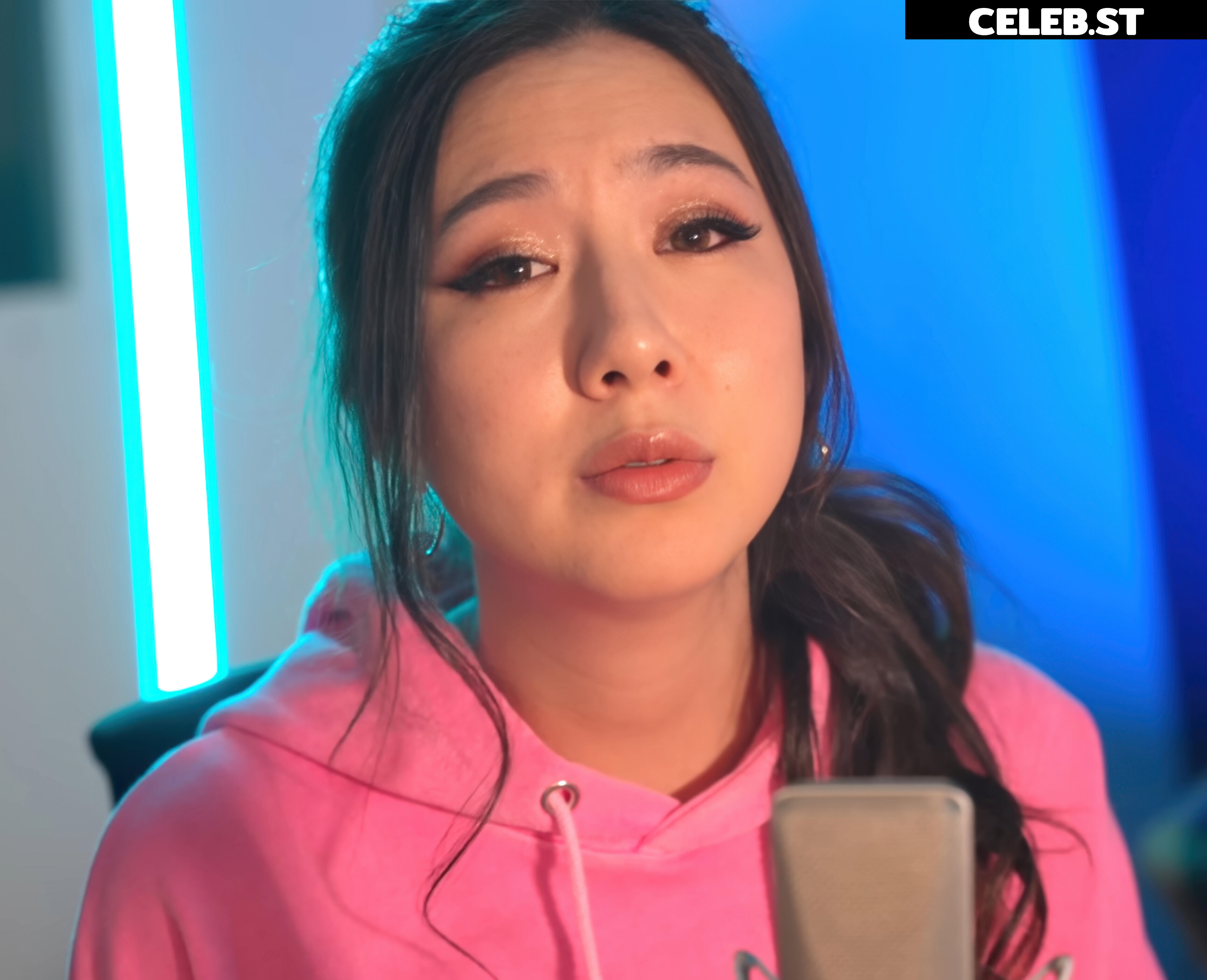 Fuslie (Leslie) Image 24237208