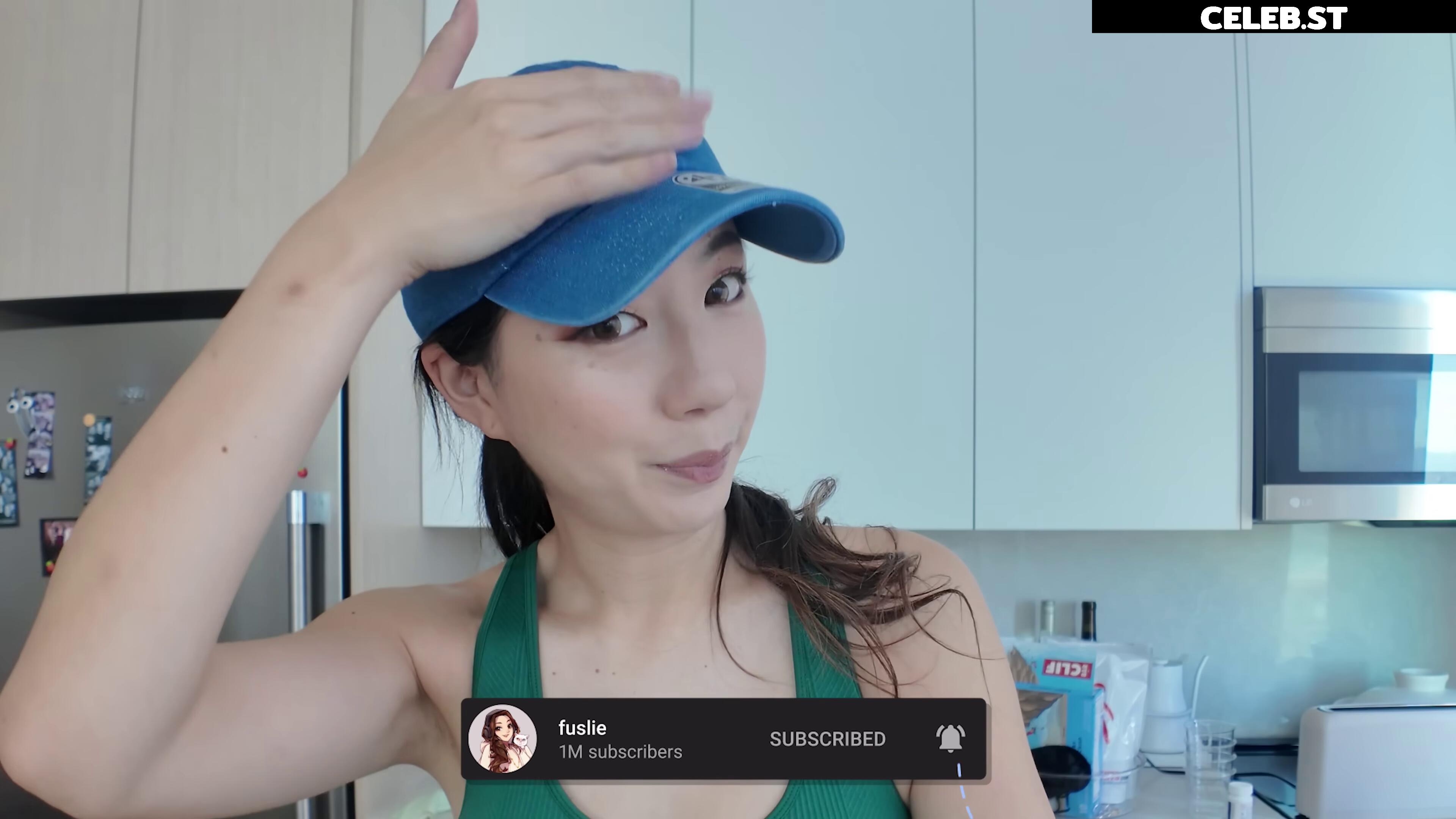 Fuslie (Leslie) Image 24237233