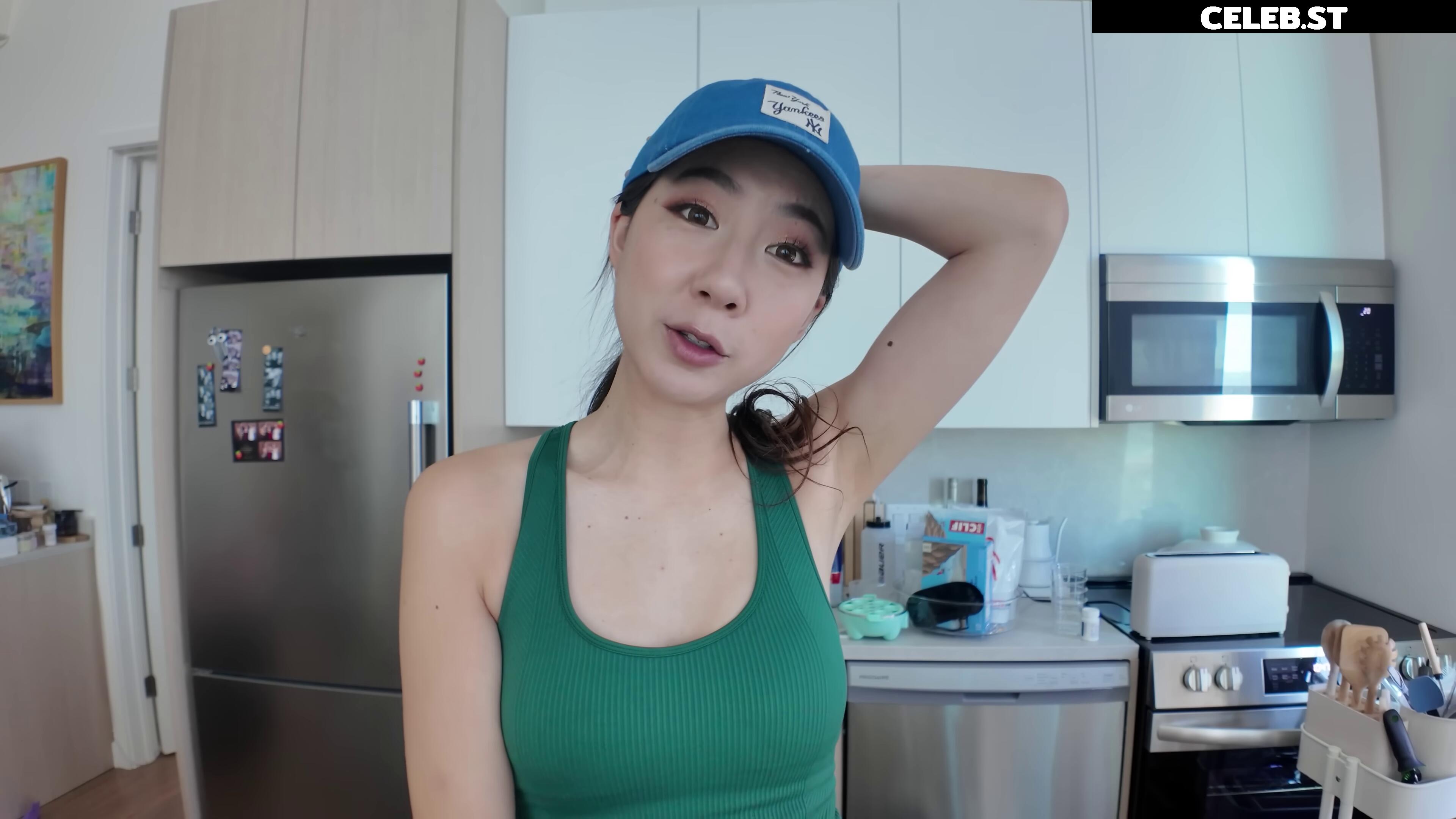 Fuslie (Leslie) Image 24237237
