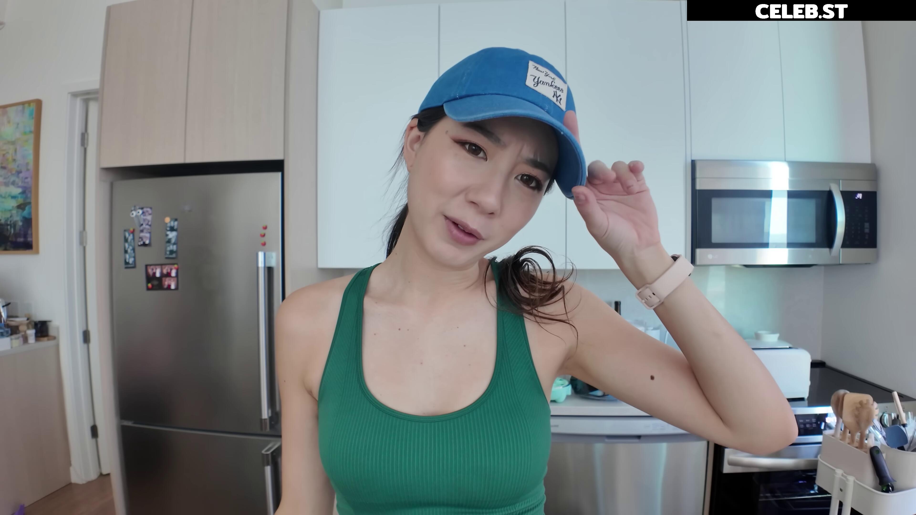Fuslie (Leslie) Image 24237239