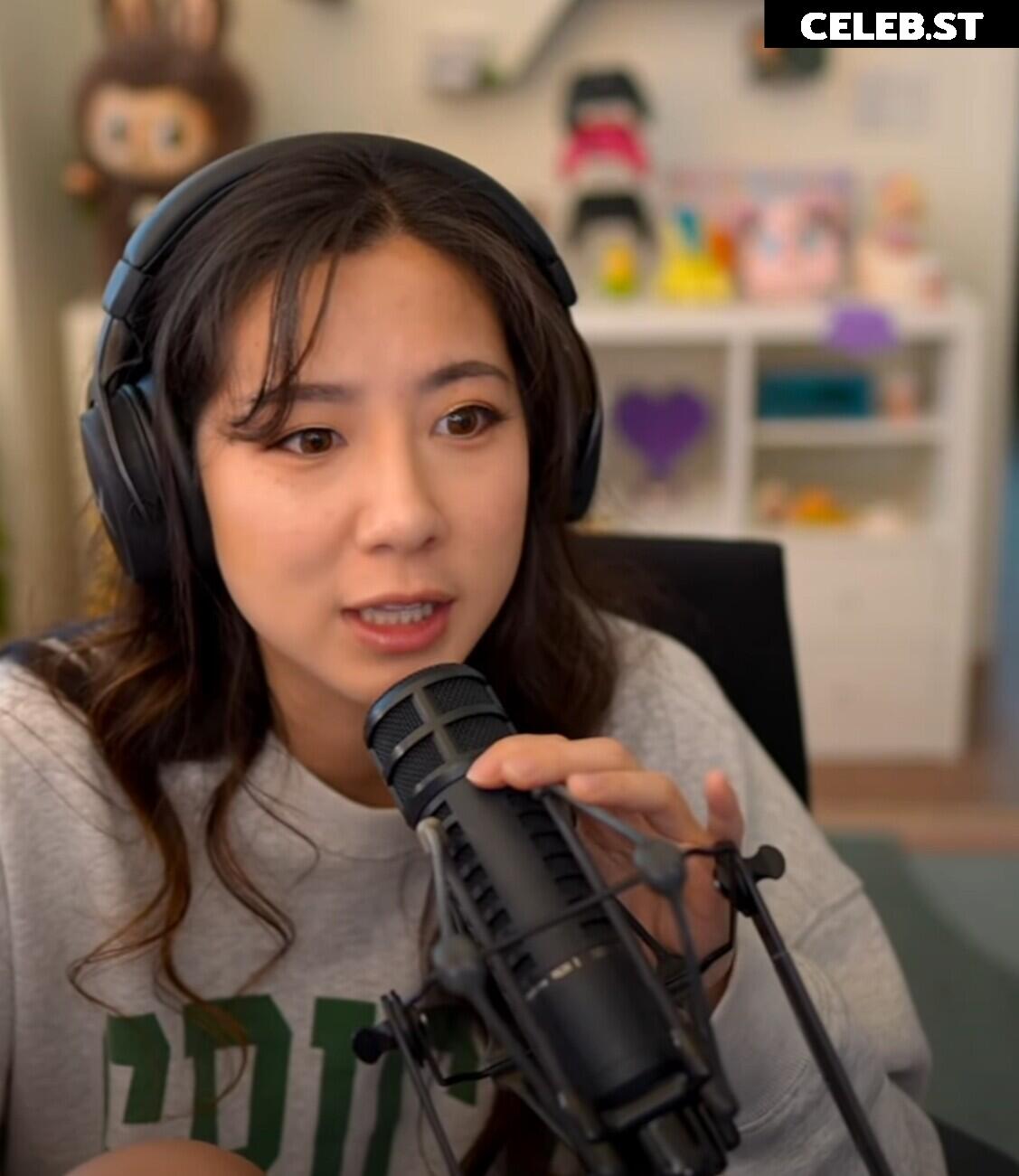 Fuslie (Leslie) Image 24237247