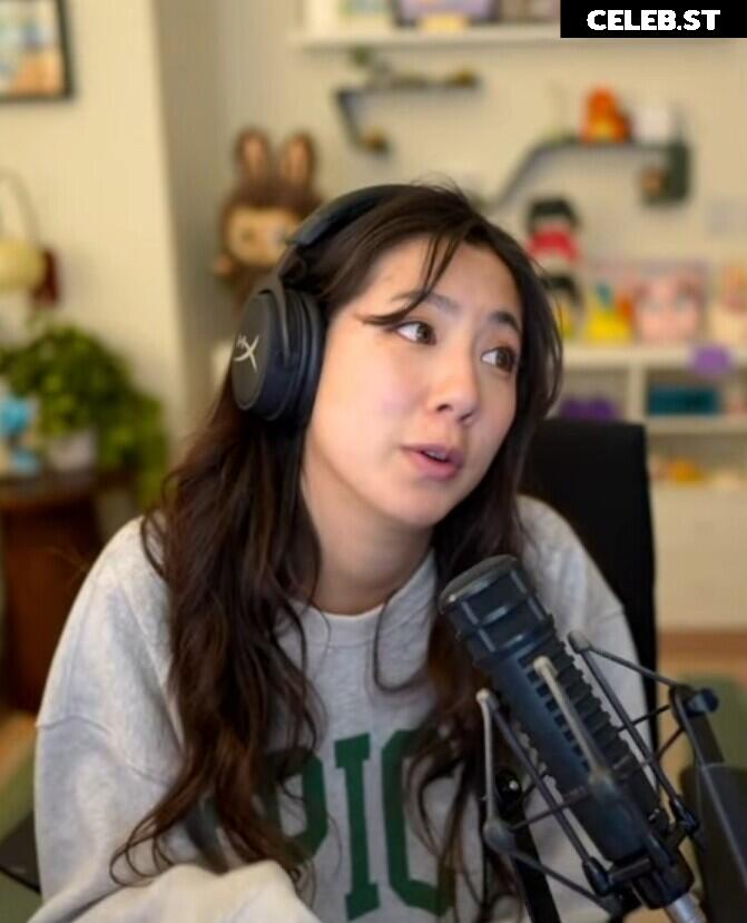 Fuslie (Leslie) Image 24237246