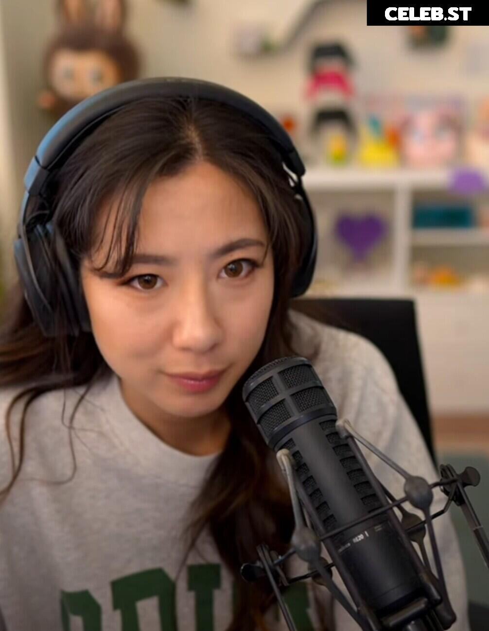 Fuslie (Leslie) Image 24237248