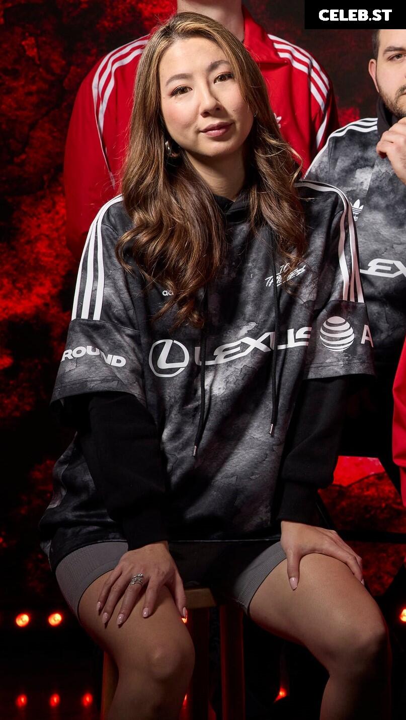Fuslie (Leslie) Image 24236989