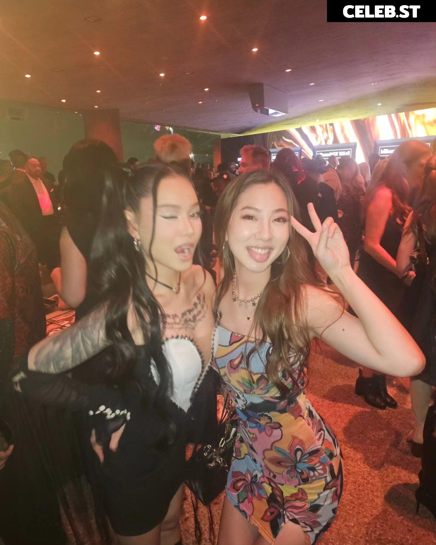 Fuslie (Leslie) Image 24236967