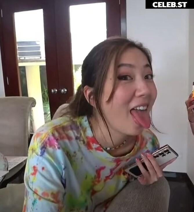 Fuslie (Leslie) Image 24236946