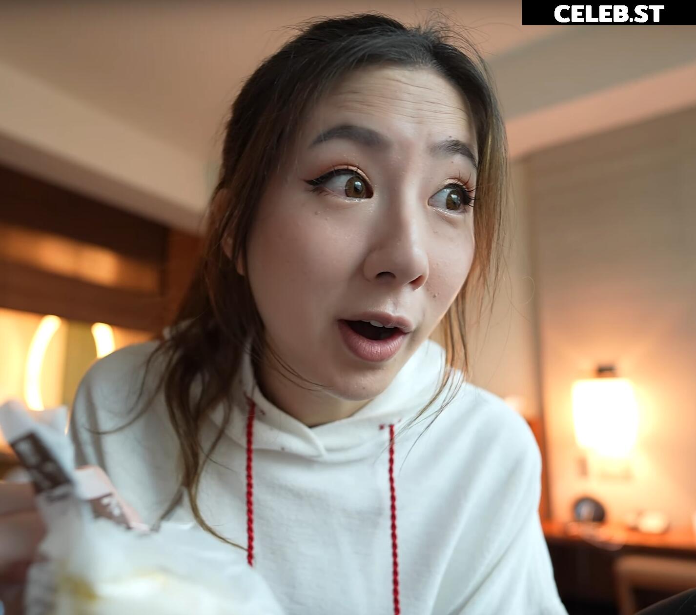 Fuslie (Leslie) Image 24236894
