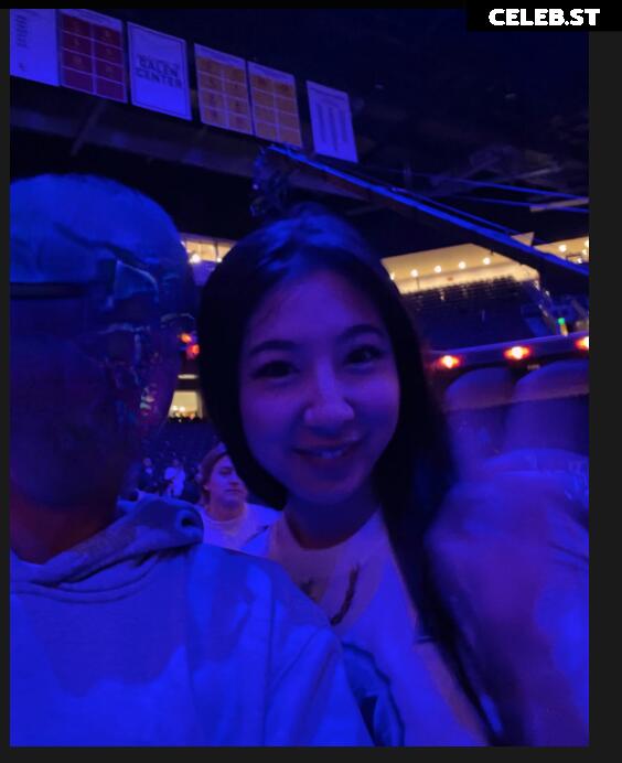 Fuslie (Leslie) Image 24236856