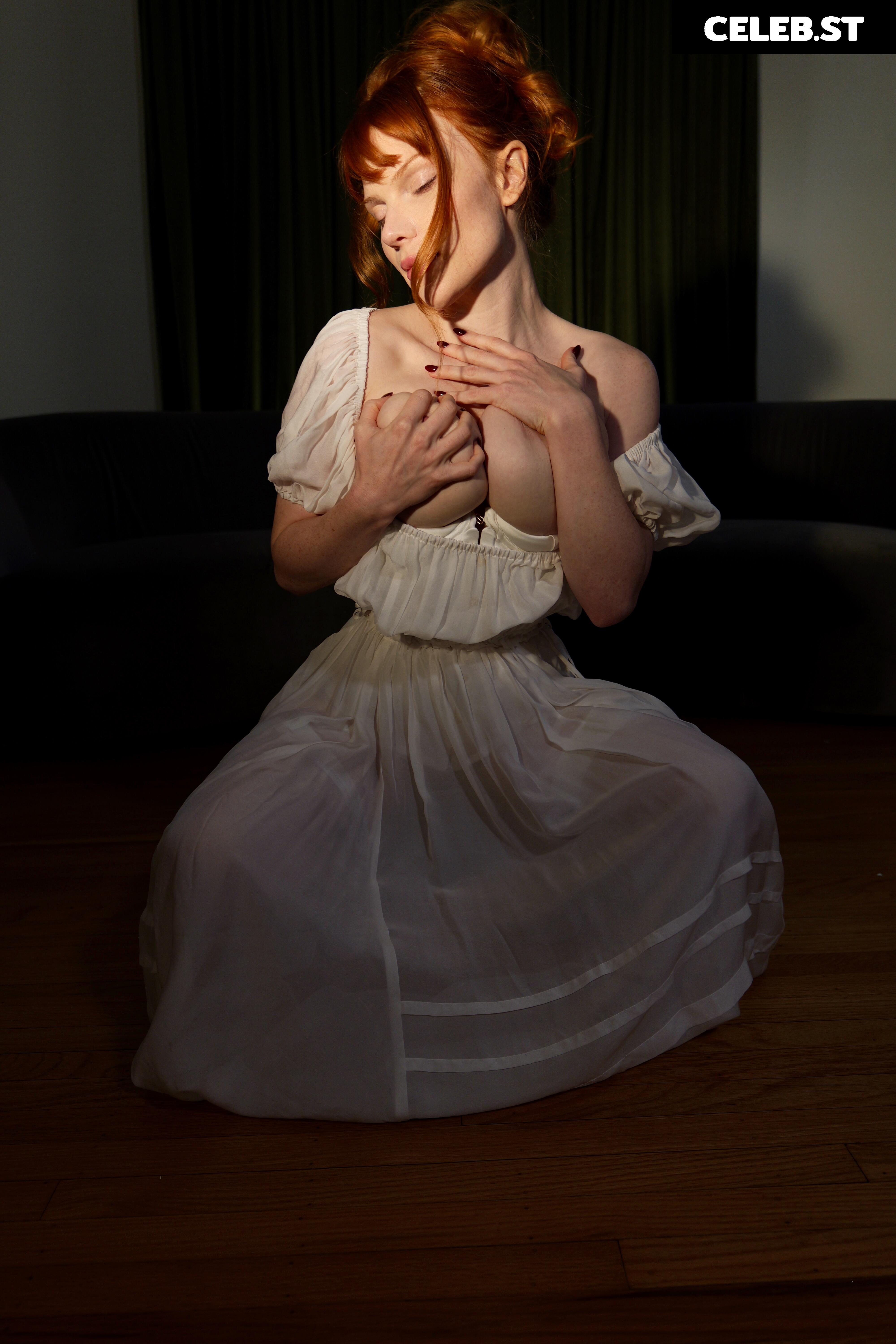 YourLittleRedhead / Levicoralynn Image 24290440