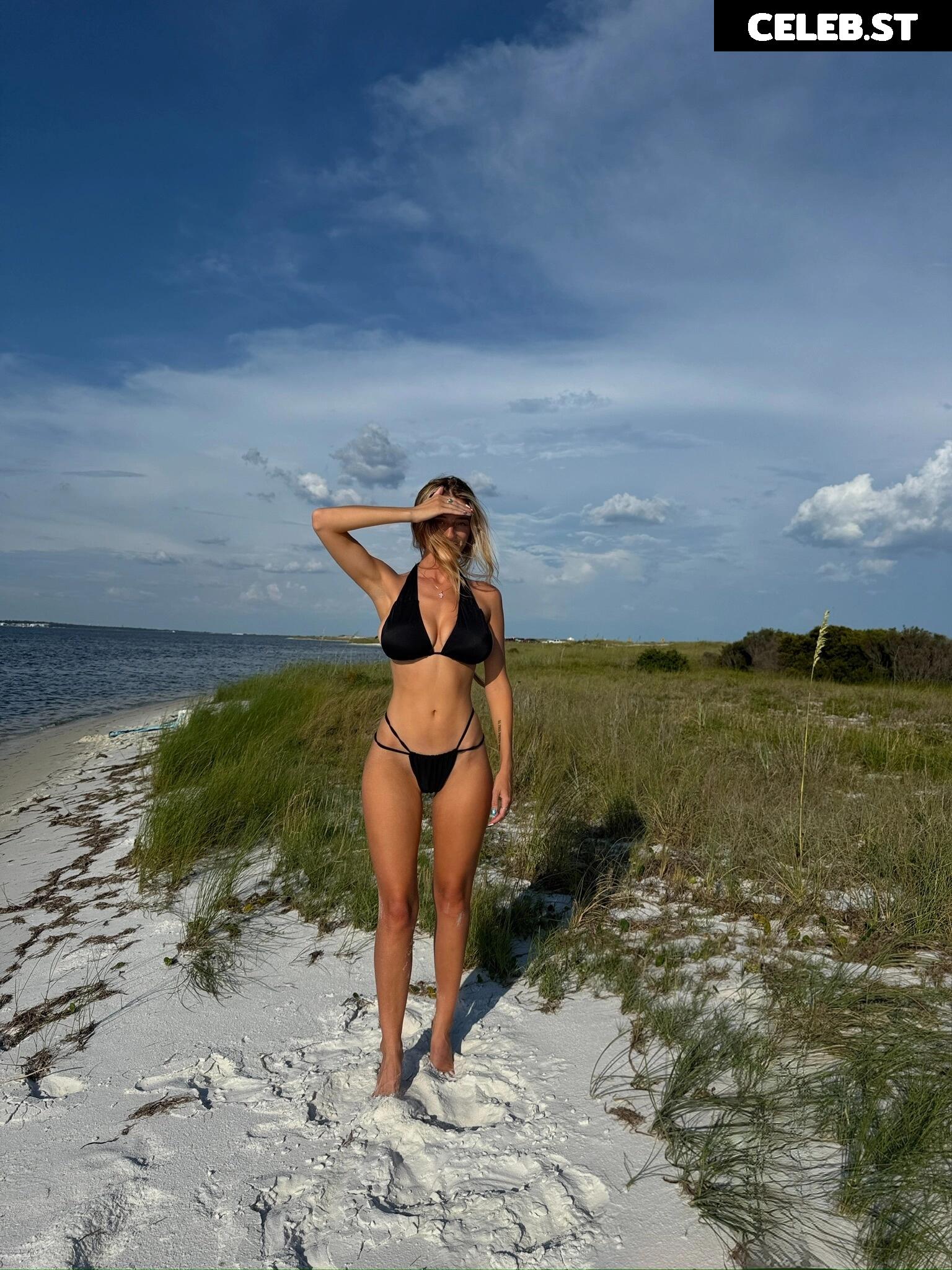 hadelinemope / Maddie Hope Image 24285405