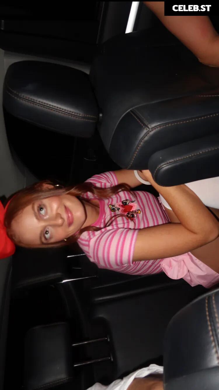 hadelinemope / Maddie Hope Image 24285054