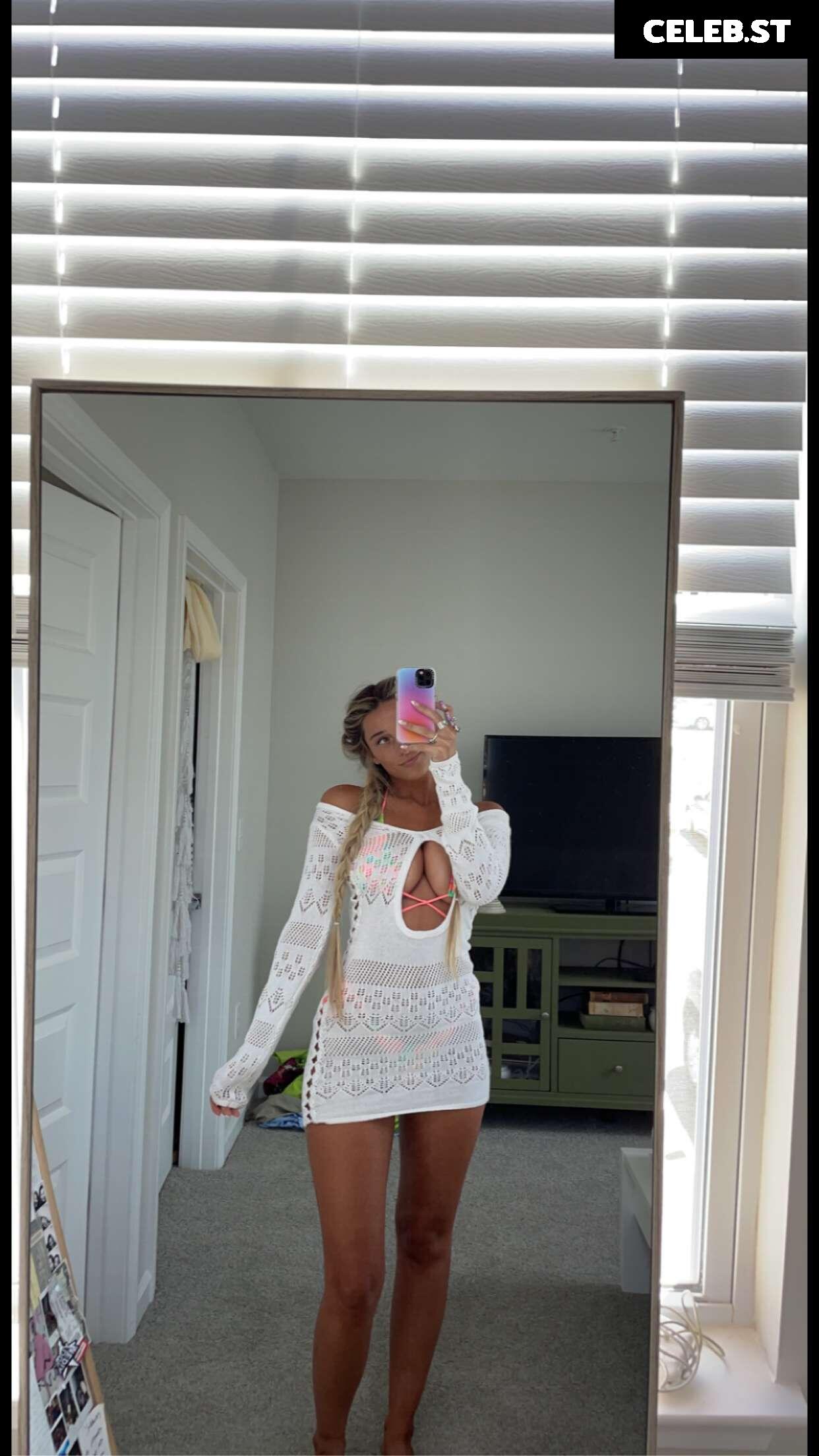 hadelinemope / Maddie Hope Image 24285226