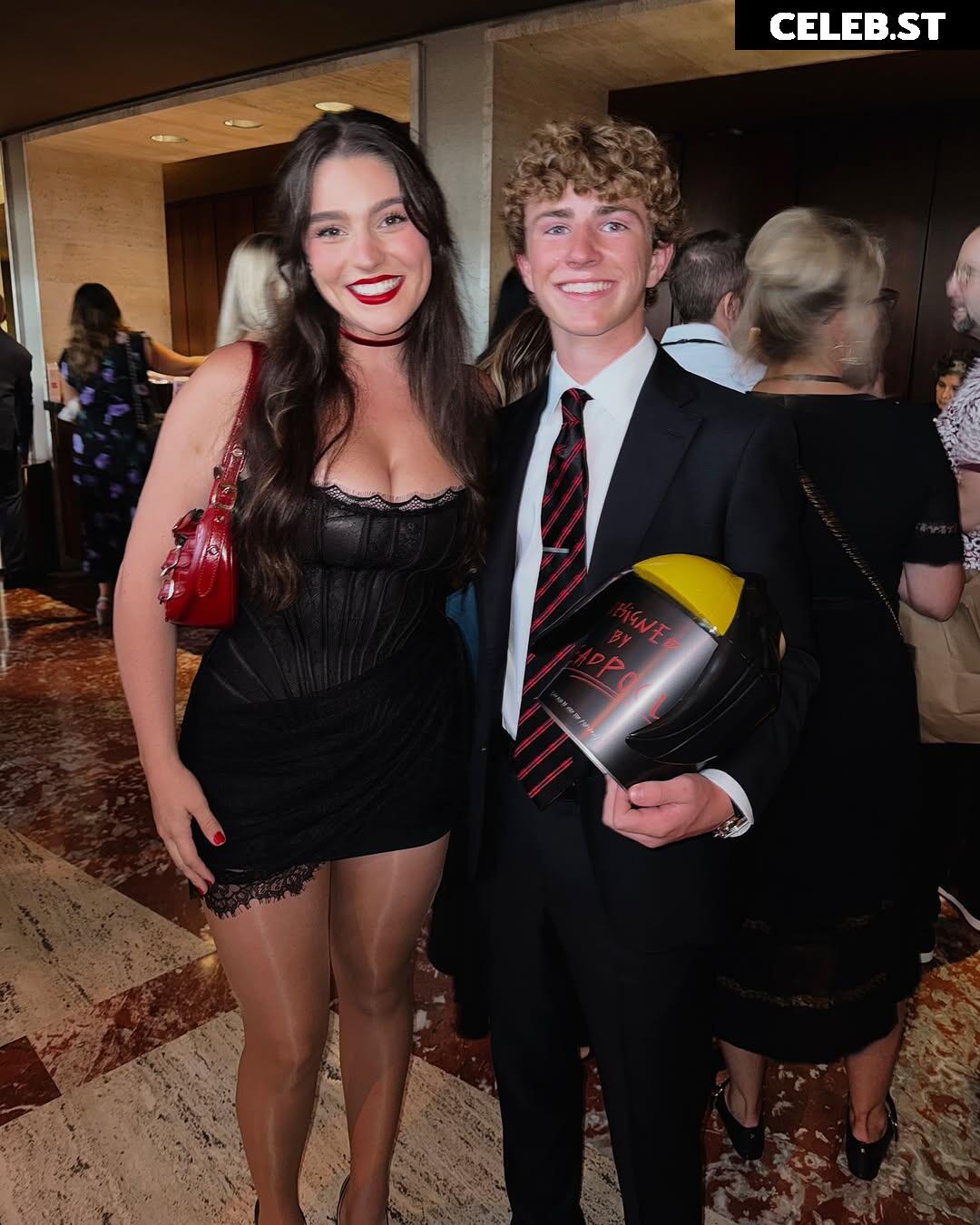 Taya Miller / Tayamillerr Image 24286923