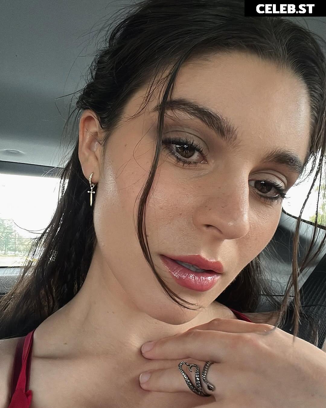 Taya Miller / Tayamillerr Image 24286856