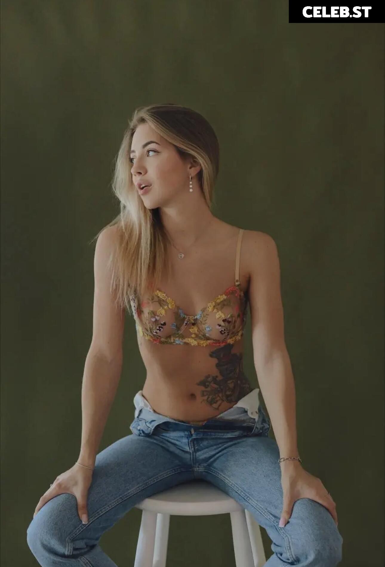 emmi_rose Image 2417891