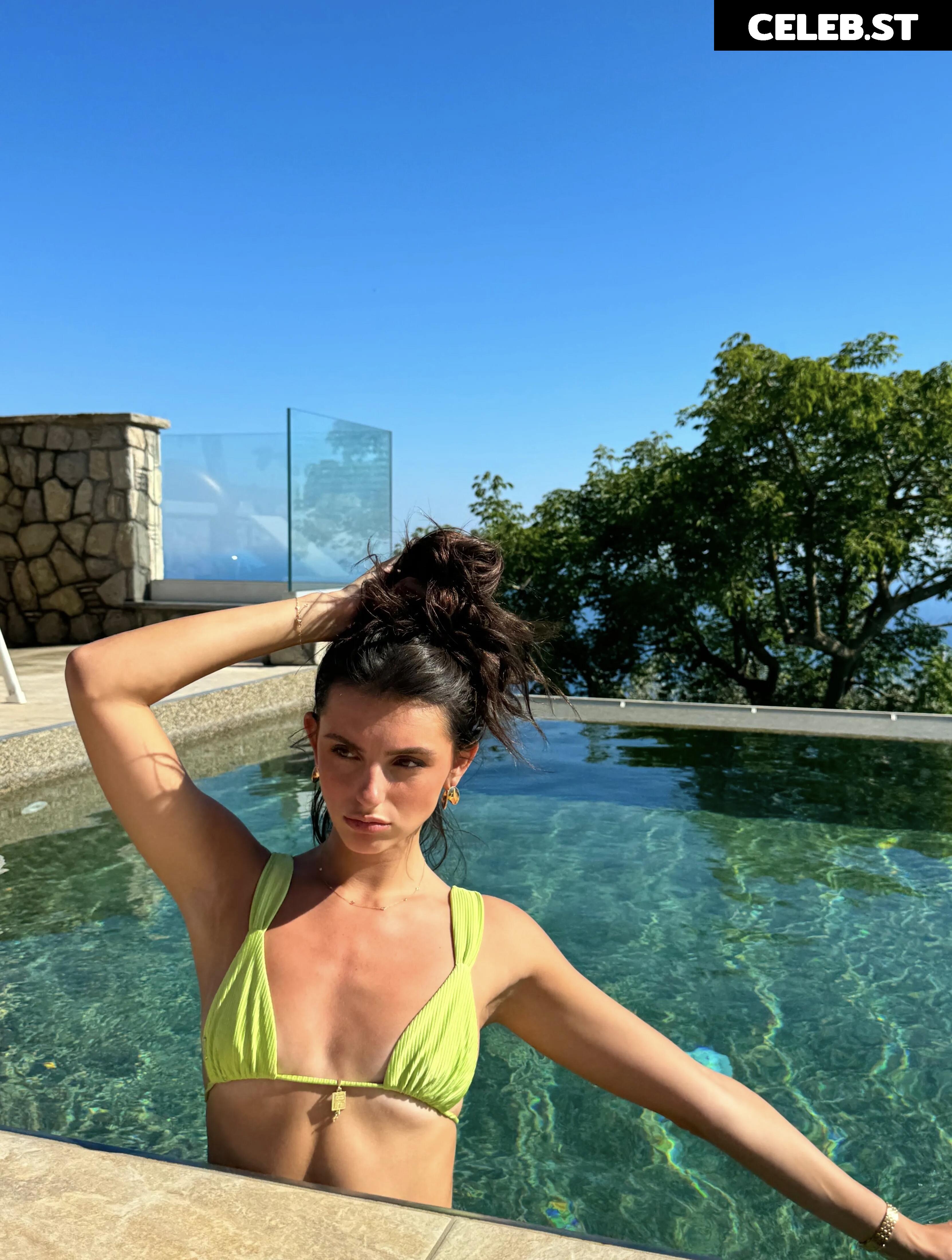 Savannah Demers Image 2411548