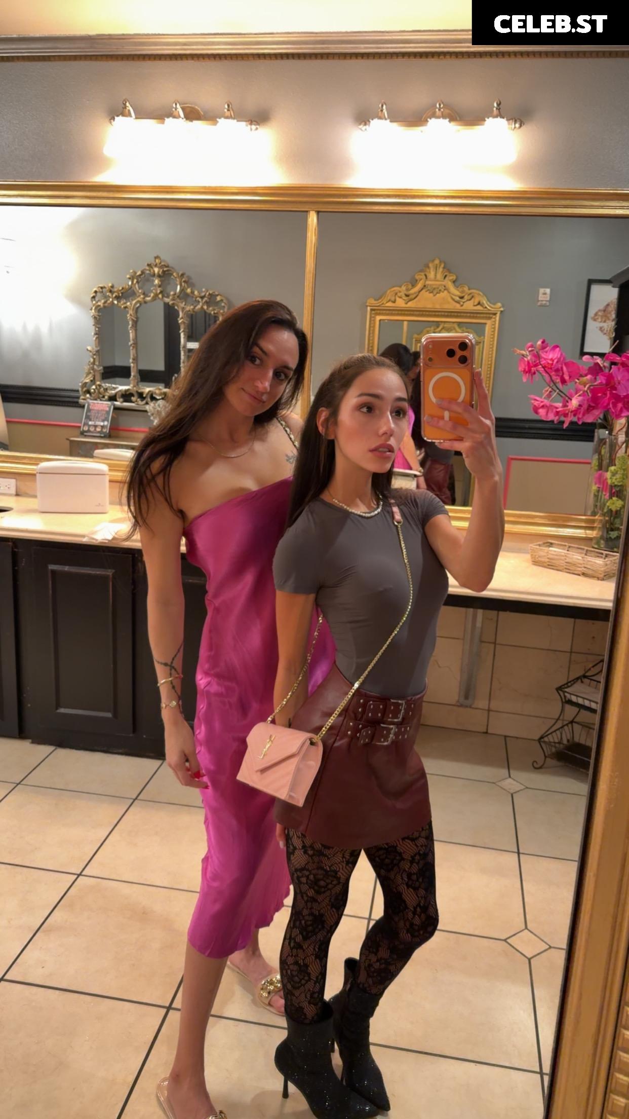 ItsAnnaRain aka FitCoupleXo aka ItsCaylaWatsun Image 24115374