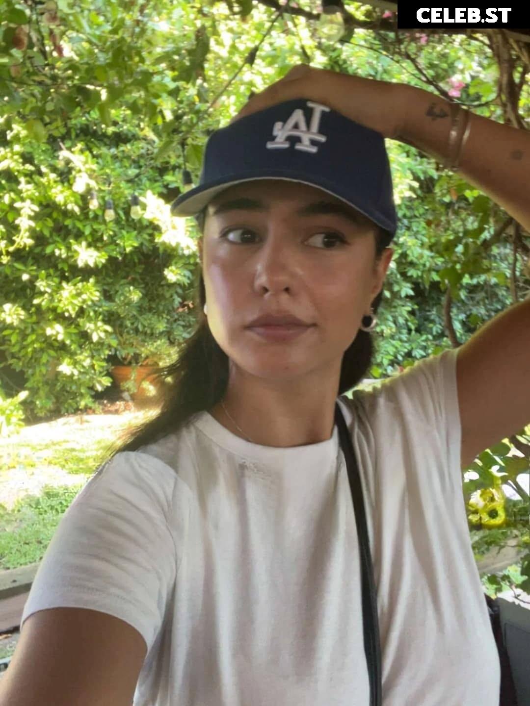 Courtney Eaton Image 24123757