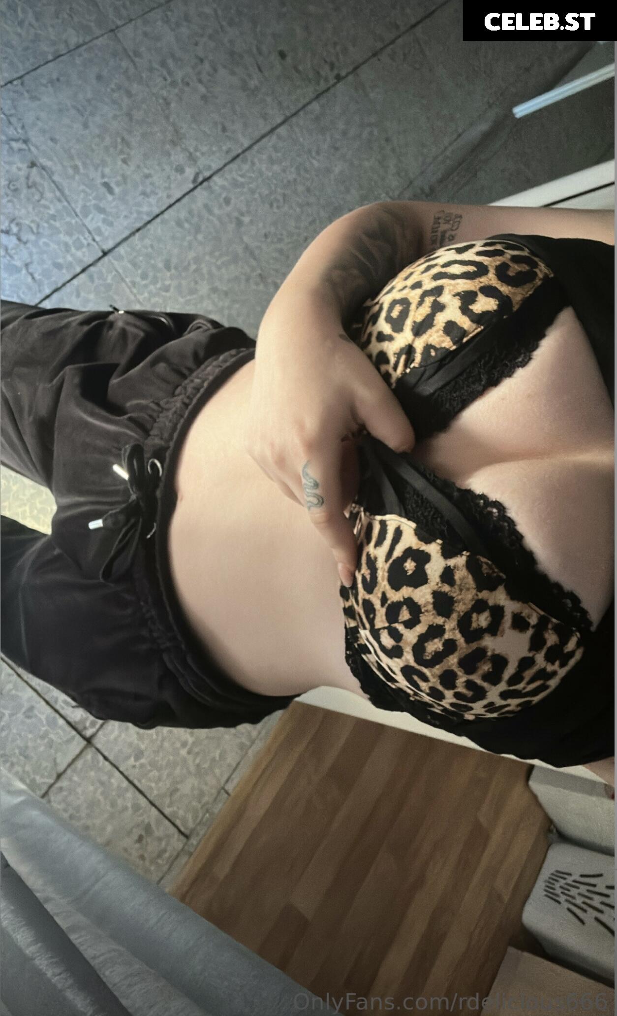 rdelicious666 Image 2412901