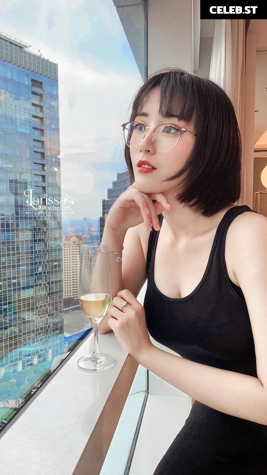 Larissa Rochefort Image 24138728