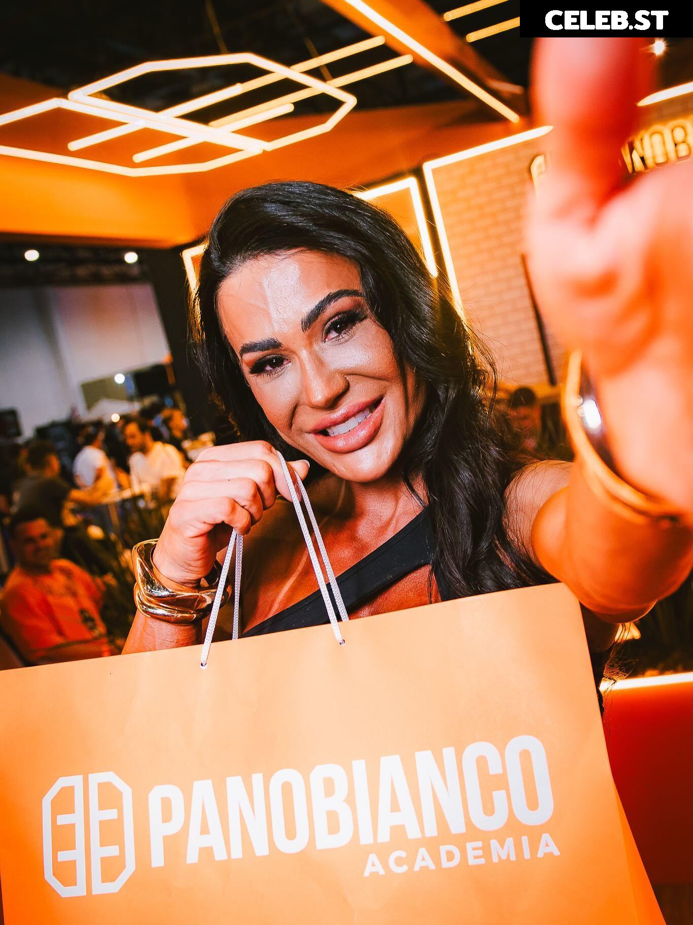 Gracyanne Barbosa Image 24134225