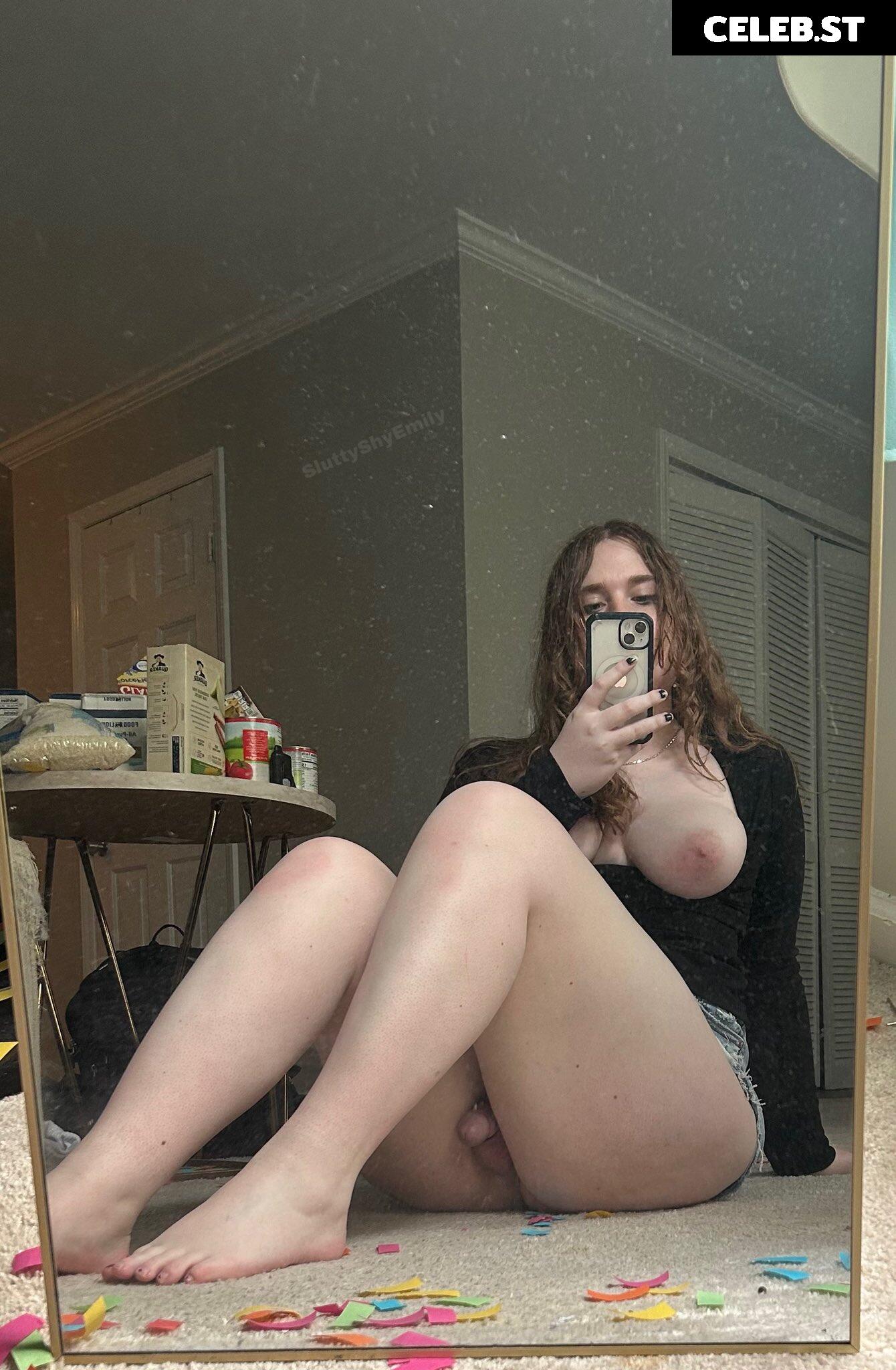 SluttyShyEmily / shyss Image 24130695