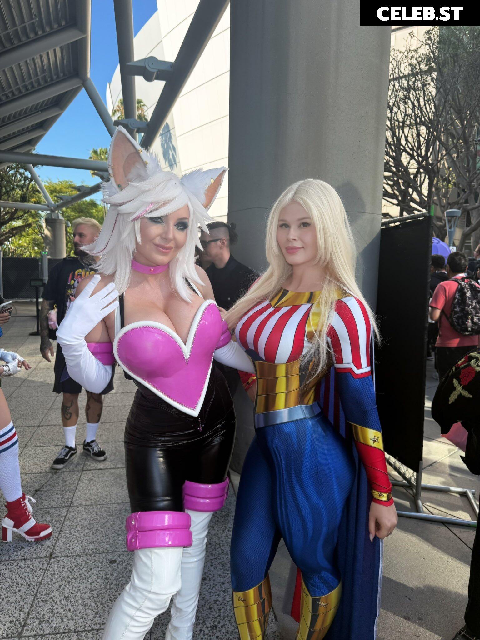 avasreddiary / Jenn Rowley Image 24104355