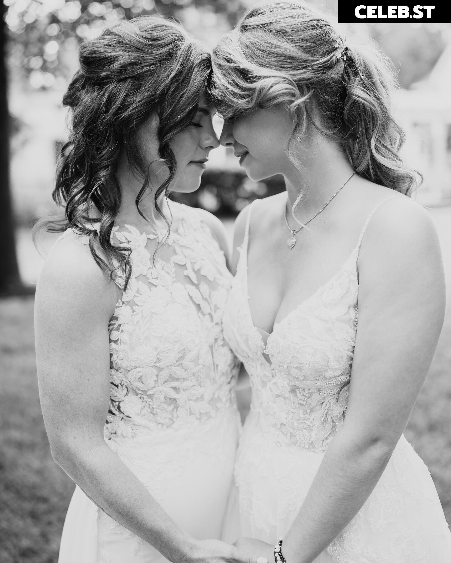 HaileeandKendra - Hailee Kendra Image 24106645