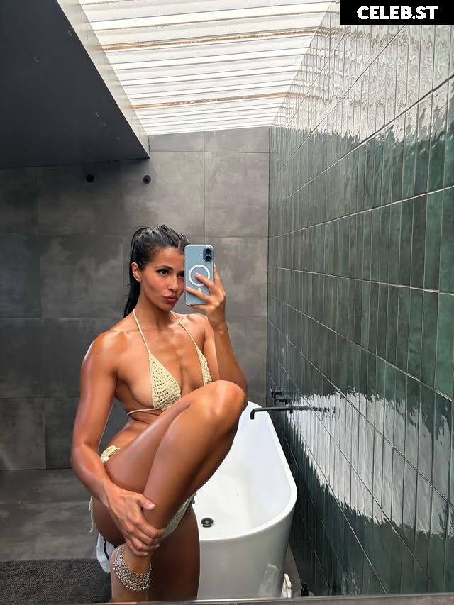 Ambra Guiotto / ambraguiotto Image 24101527
