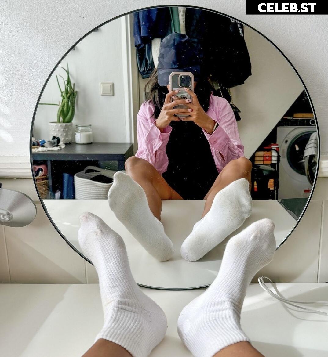 Isabela.Stillsinning Image 2405984