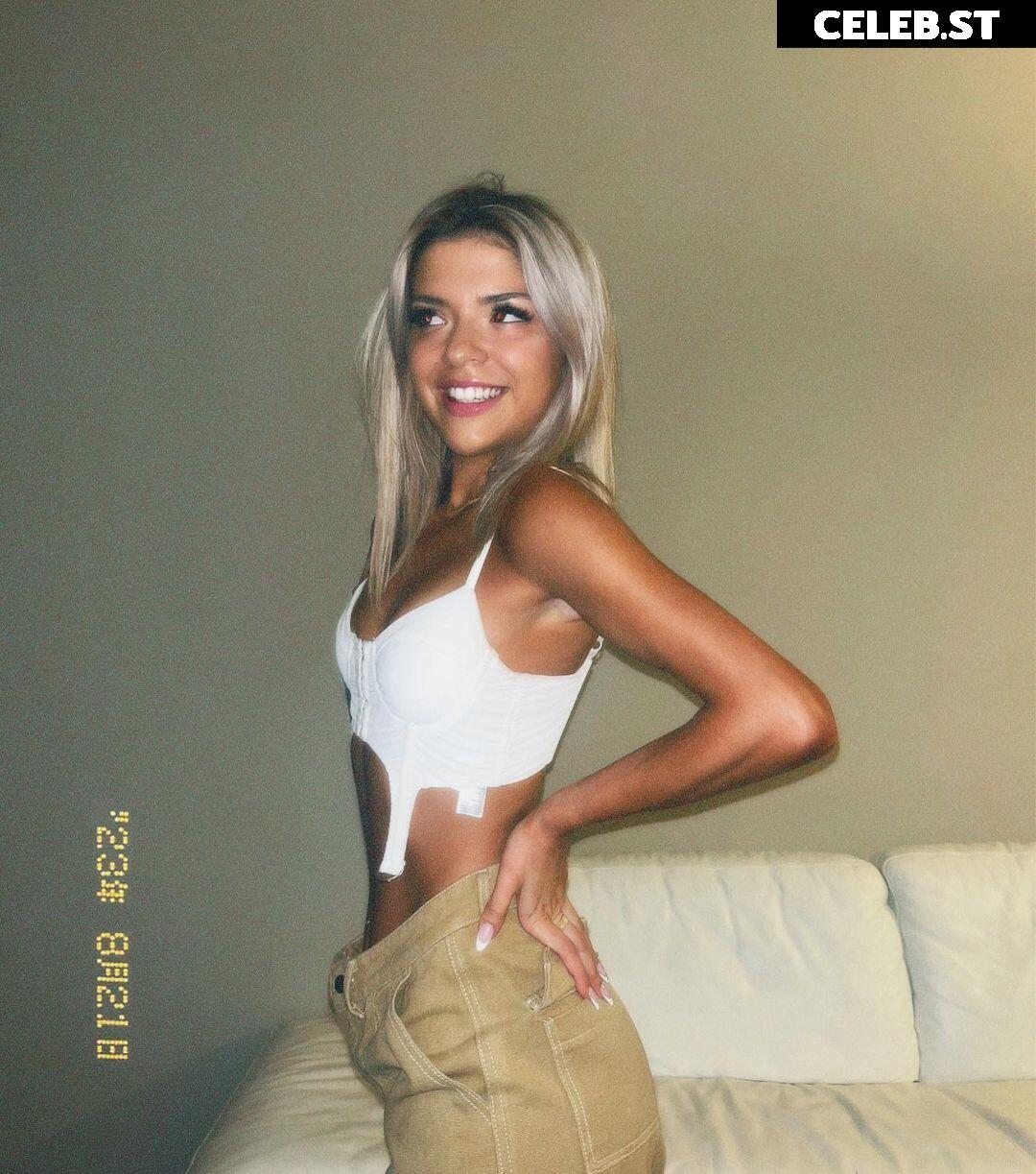 Chloe Legler Image 24061727
