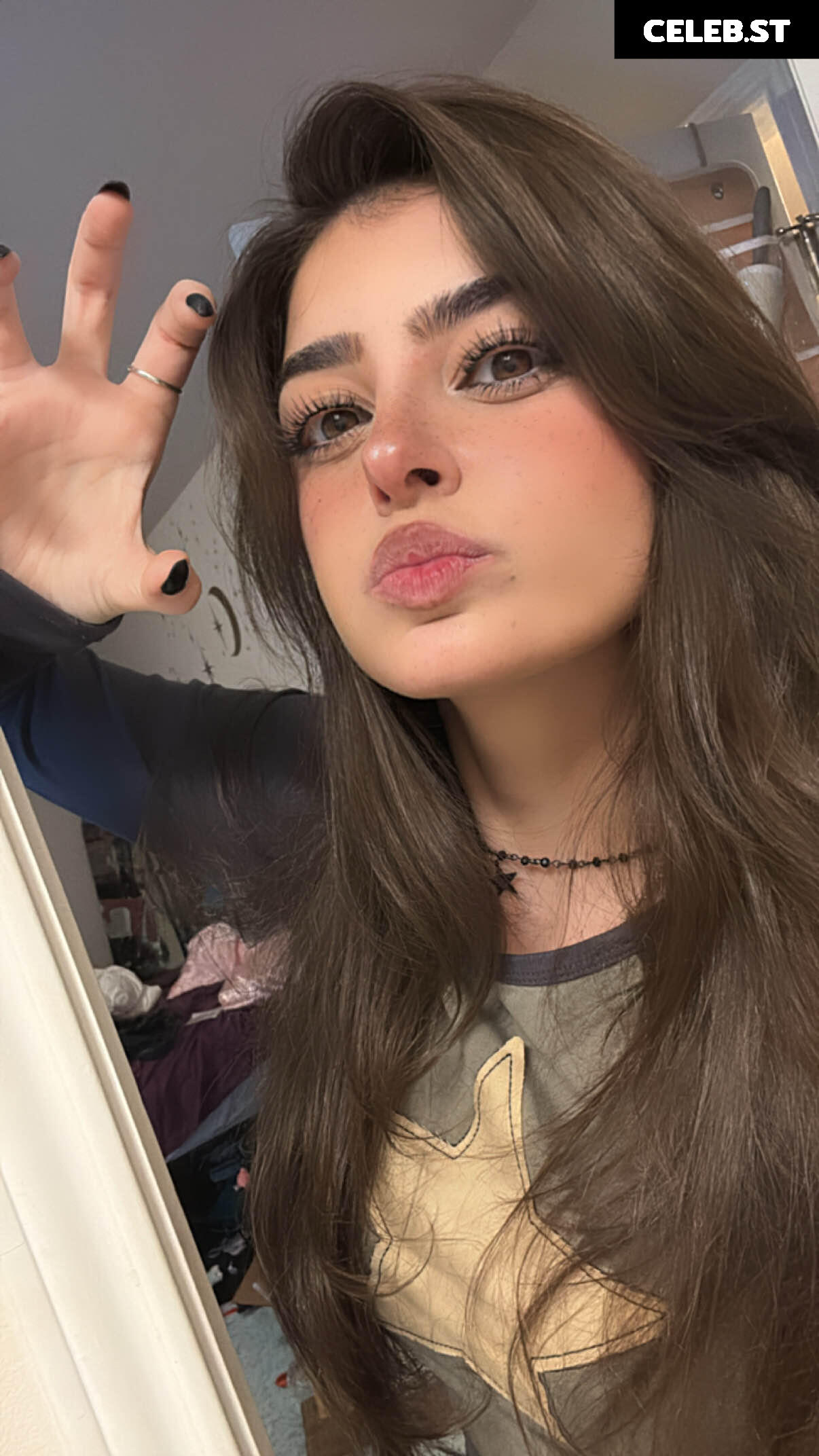 ARUUU Image 24078904