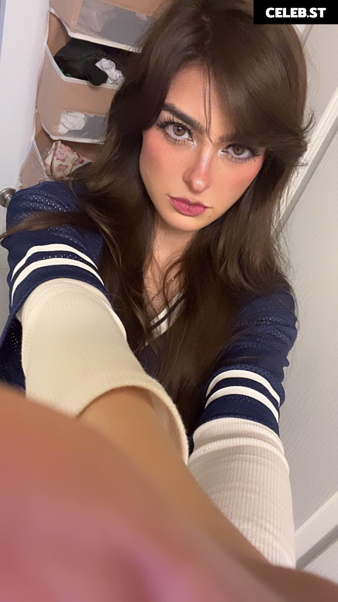 ARUUU Image 24078773