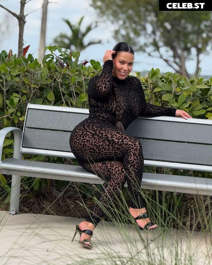 Arysbella / Cubanwithanass Image 24076912