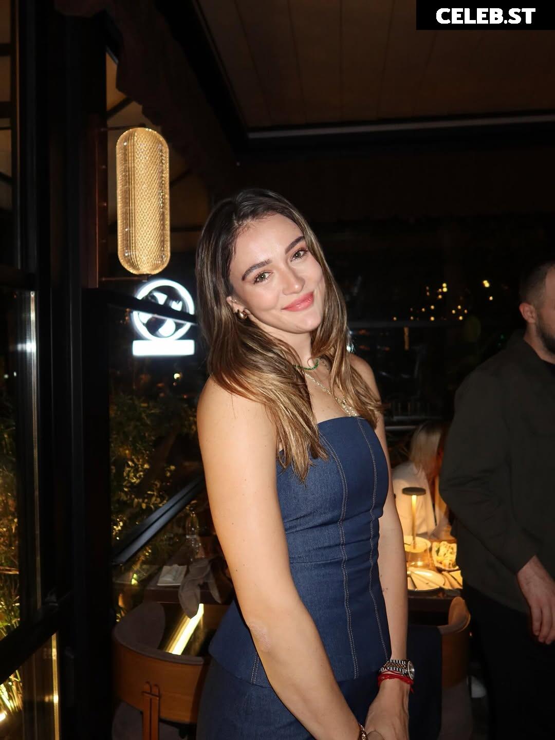 Zehra Güneş Image 24076523