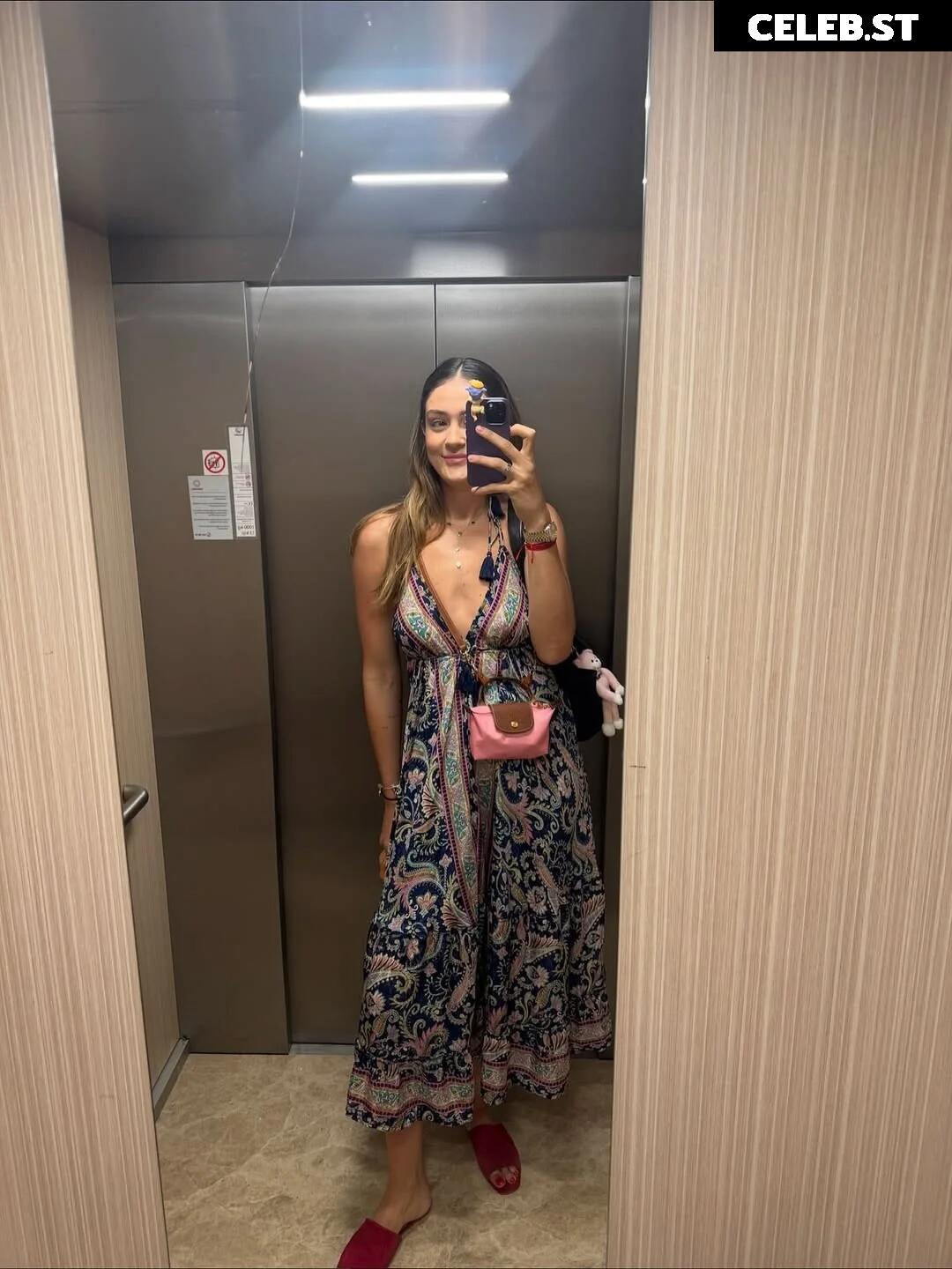 Zehra Güneş Image 24076528