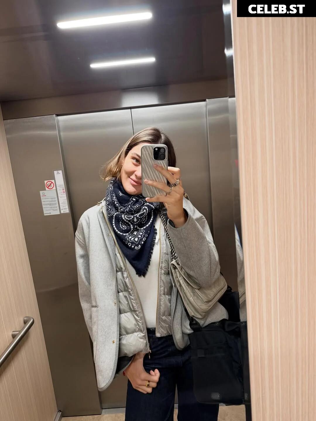 Zehra Güneş Image 24076513