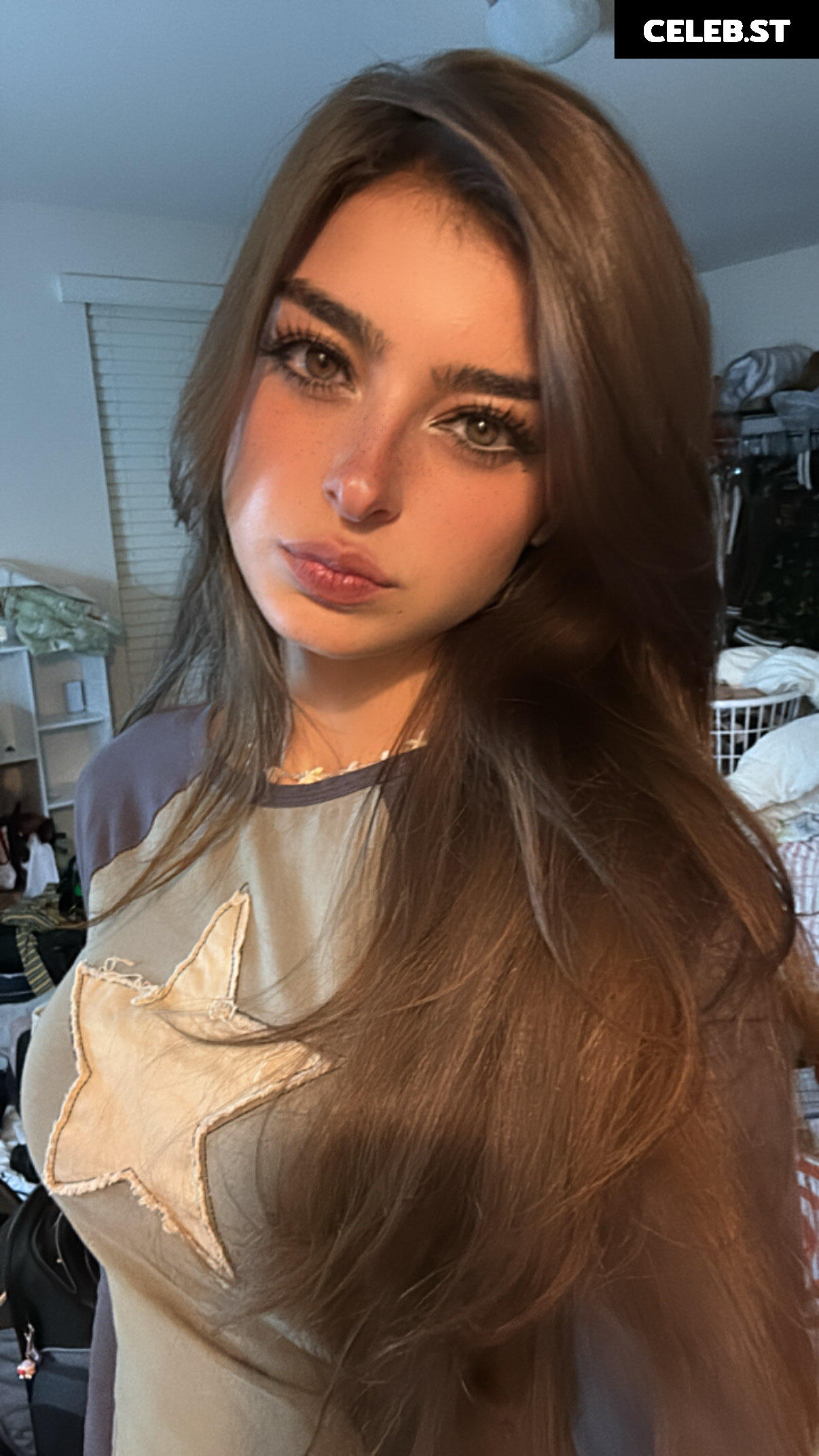 ARUUU Image 24079198